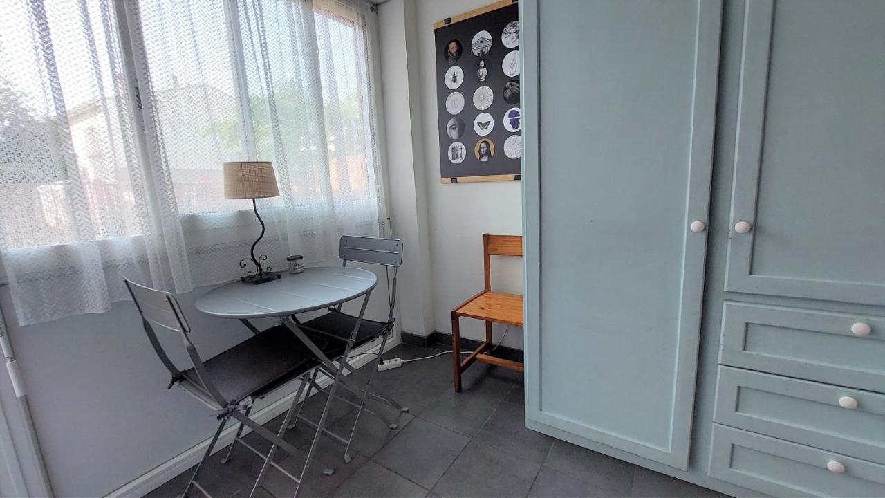 Chez Leslie Et Vincent : Logements Climatises Avec Parking Privatif Перпинян Екстериор снимка