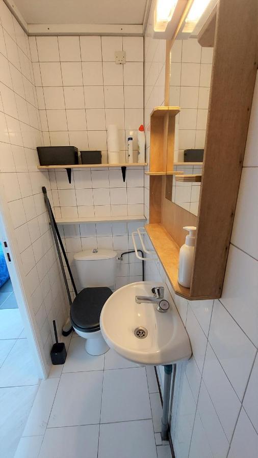 Chez Leslie Et Vincent : Logements Climatises Avec Parking Privatif Перпинян Екстериор снимка