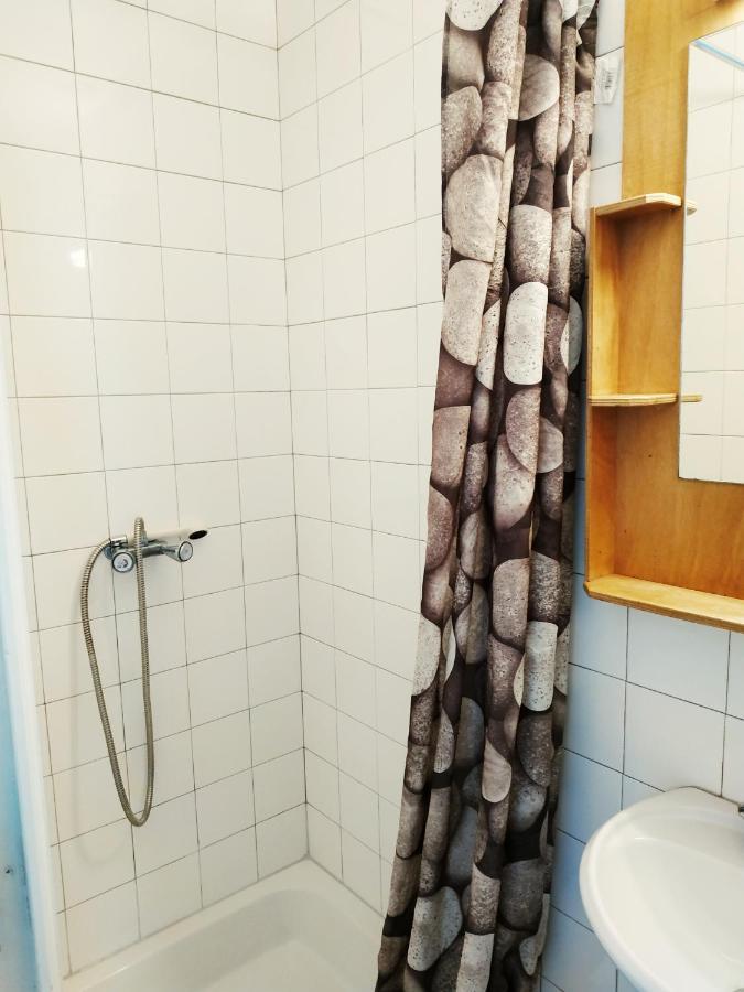 Chez Leslie Et Vincent : Logements Climatises Avec Parking Privatif Перпинян Екстериор снимка
